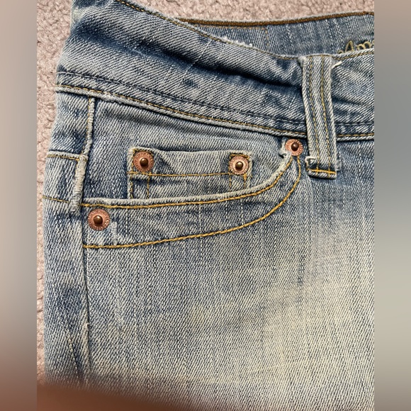 “American Eagle” Light Blue Stretch Denim Faded Jeans- Size: 4 Short - Picture 2 of 11